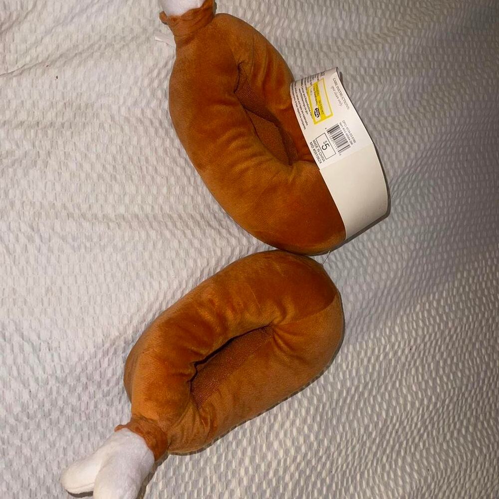 NWT Unisex Target Turkey Leg Plush Slippers - Adult S/M
